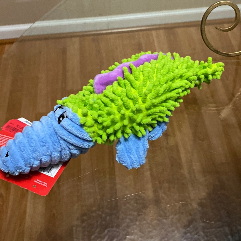 - Petlou Aligator With Squeaker . 12.5”